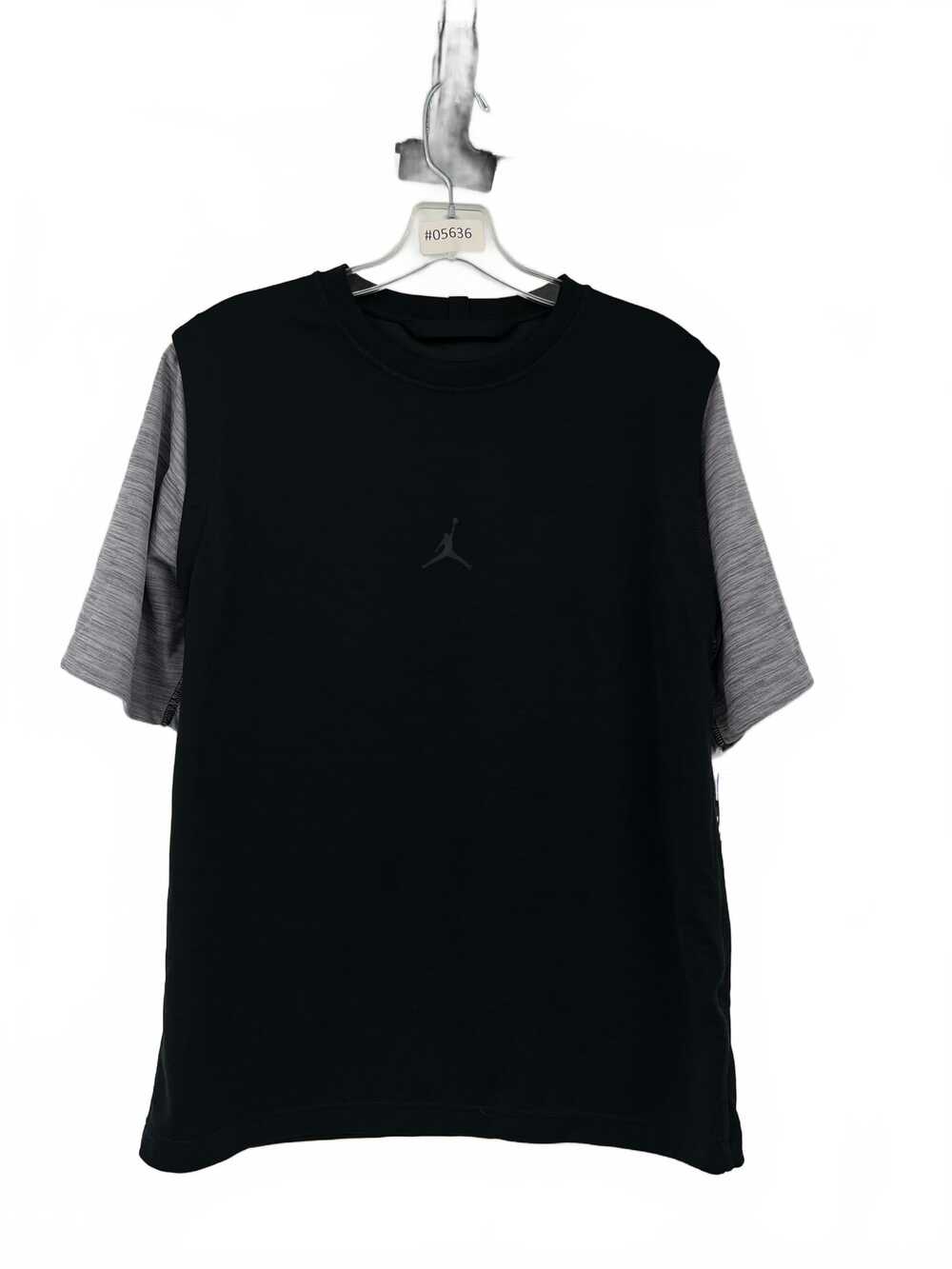 Air Jordan Black Solid Short Sleeve Tee | Men’s Size S Regular